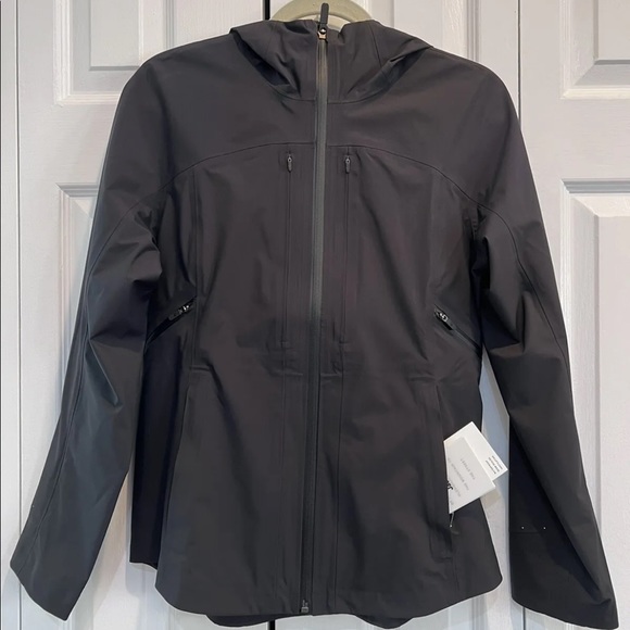 lululemon athletica Jackets & Blazers - NWT Lululemon Waterproof Jacket